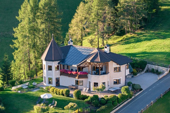 Apartments La Rojula