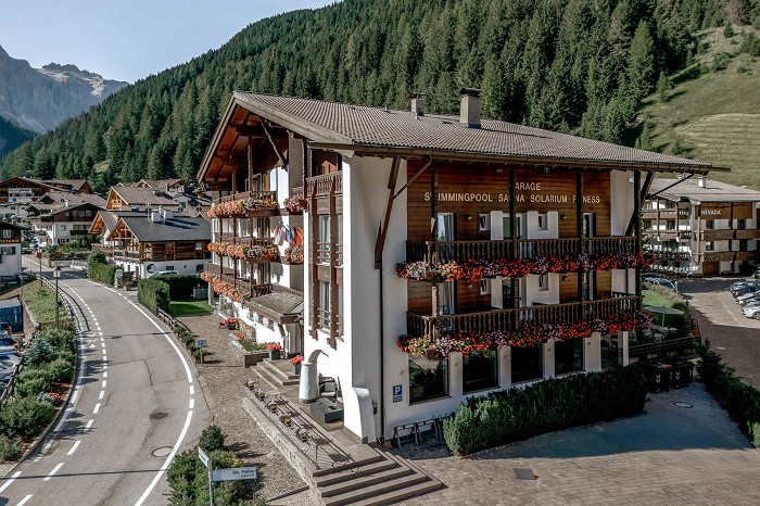 Charming Hotel Genziana